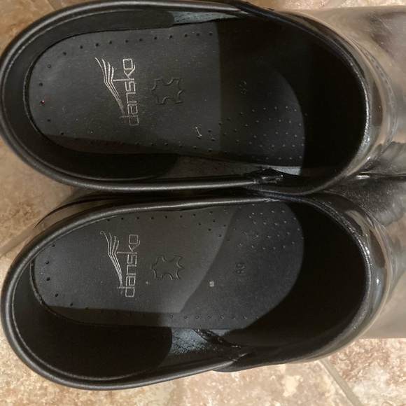 Dansko clogs - silver and black - size 40 - Picture 4 of 5